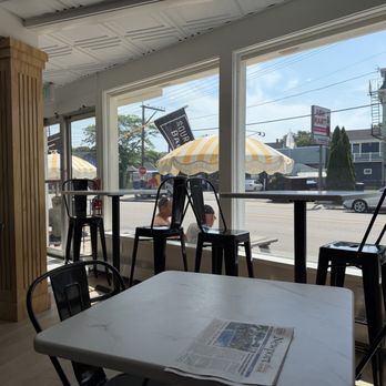 Ocean & Fifth - Outside - Coffee & Tea Near Me - Newport, Rhode Island Ocean & Fifth - Outside - Coffee & Tea Near Me - Newport, Rhode Island