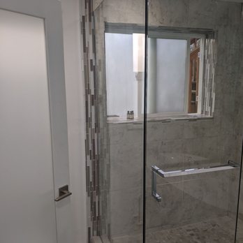 KB Glass and Metal - Glass show enclosure opposite door side. Install on the accent tile is really well done. - Windows Installation Near Me - Bothell, Washington
