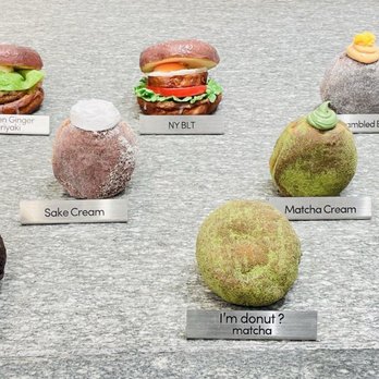 I'm donut ? - Delicious Sake, custard and apple chocolate doughnuts - Donuts Near Me - New York, New York