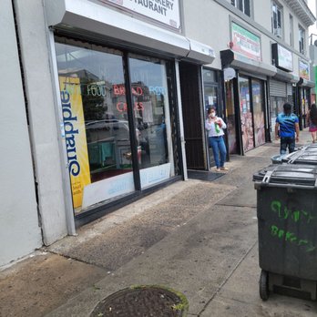Cynthia's Caribbean Bakery - a trash can on the sidewalk - Bakeries Near Me - Irvington, New Jersey