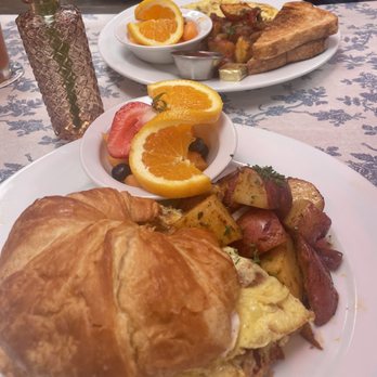 Immigrant Son Caffe - Croissant sandwich and Poblano Omelette - New American Near Me - Ventura, California Immigrant Son Caffe - Croissant sandwich and Poblano Omelette - New American Near Me - Ventura, California