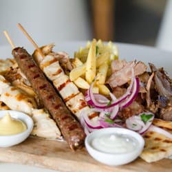 Greek Street Grill - Mixed Grill