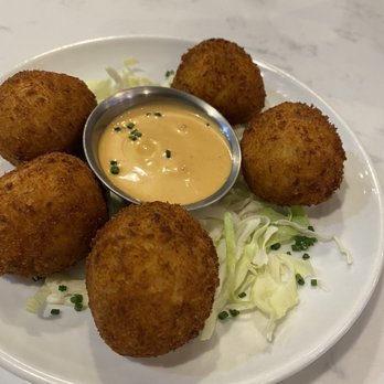 Slapfish - Seafood Near Me - Indianapolis, Indiana