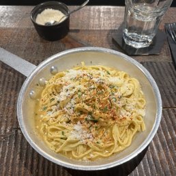 Aglio Olio e Peperoncino Aglio Olio e Peperoncino