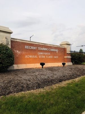 navy recruit training command great lakes