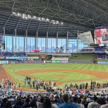 Miami Marlins - Professional Sports Teams Near Me - Miami, Florida