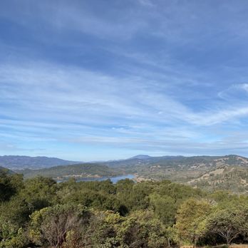Gandona Winery - Wineries Near Me - Saint Helena, California Gandona Winery - Wineries Near Me - Saint Helena, California