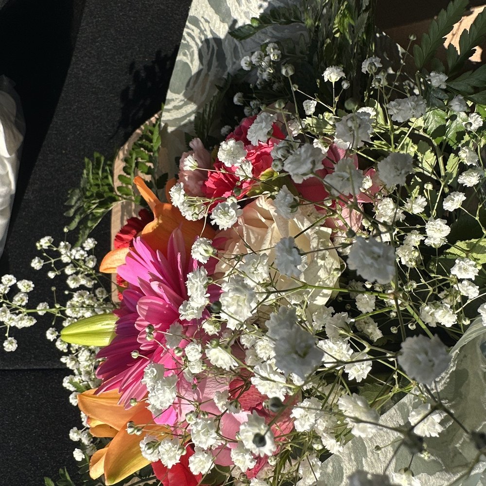 Flower World & Wedding - Florists Near Me - Los Angeles, California