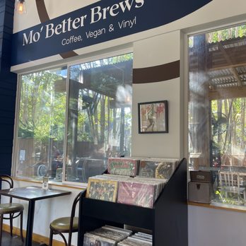 Mo' Brunch & Brews - Inside - Breakfast & Brunch Near Me - Houston, Texas Mo' Brunch & Brews - Inside - Breakfast & Brunch Near Me - Houston, Texas