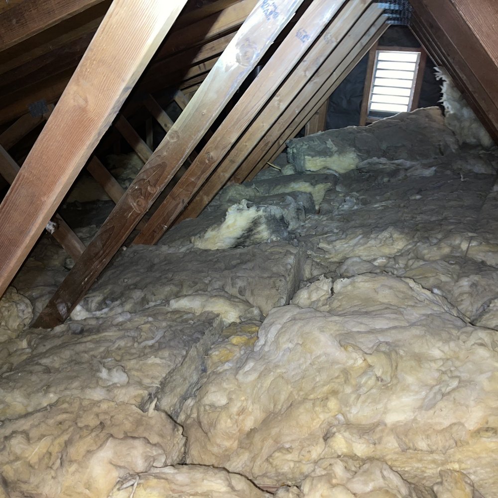 Attic Masters - Old crap an attic - Insulation Installation Near Me Attic Masters - Old crap an attic - Insulation Installation Near Me