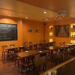 Banana Blossom Thai Cuisine - Tuesday, 16 May 2023 - Inside