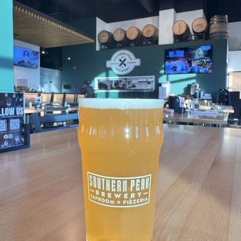 Southern Peak Brewery - Pizza Near Me - Apex, North Carolina Southern Peak Brewery - Pizza Near Me - Apex, North Carolina