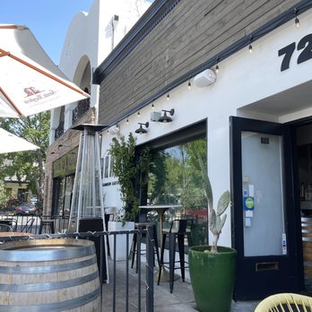 Brava Garden Eatery - Wine Bars Near Me - Pleasanton, California