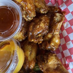 The Spot On the Alley - Jumbo Chicken Wings