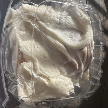 Rise Up Bakery - Reg cinnamon roll with the best Cream Cheese Frosting - Bakeries Near Me - Gilbert, Arizona Rise Up Bakery - Reg cinnamon roll with the best Cream Cheese Frosting - Bakeries Near Me - Gilbert, Arizona