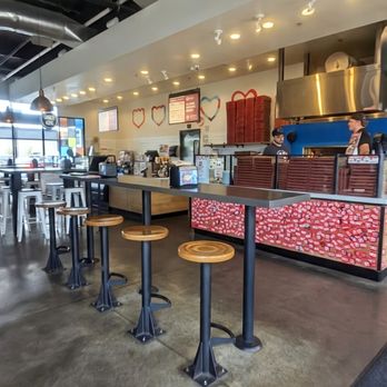 MOD Pizza - Inside ordering and seating - Pizza Near Me - Denver, Colorado