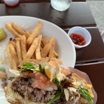 Croxley's Franklin Square - Croxley Burger ! - Sports Bars Near Me - Franklin Square, New York