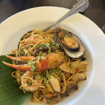 Narwhal Thai Table - Tom Yum spaghetti...innovative. - Thai Near Me - Huntington Beach, California Narwhal Thai Table - Tom Yum spaghetti...innovative. - Thai Near Me - Huntington Beach, California