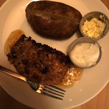 Walnut Grill - Grilled salmon - American Near Me - Wexford, Pennsylvania Walnut Grill - Grilled salmon - American Near Me - Wexford, Pennsylvania
