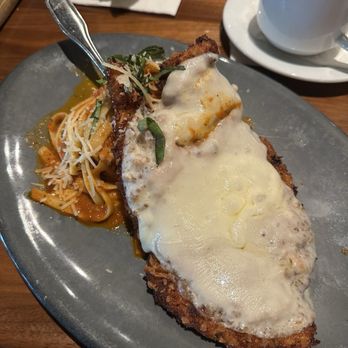 Paul Martin's American Grill Irvine Spectrum - Chicken Parmesan - New American Near Me - Irvine, California