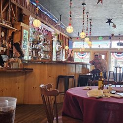 Pappy T's Pub & Grub - Super nice staff and nice atmosphere!