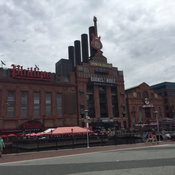 Phillips Seafood - Phillips - Seafood Near Me - Baltimore, Maryland