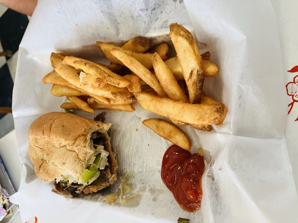 Tugger's Brian's & Trisha's Cafe & Catering Logo