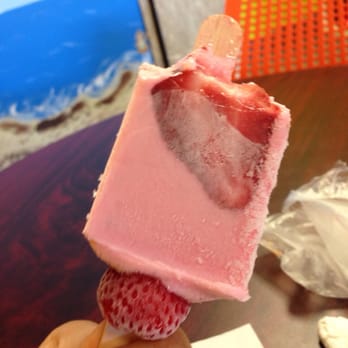 El Oasis - Strawberries!! - Ice Cream & Frozen Yogurt Near Me - Urbana, Illinois El Oasis - Strawberries!! - Ice Cream & Frozen Yogurt Near Me - Urbana, Illinois