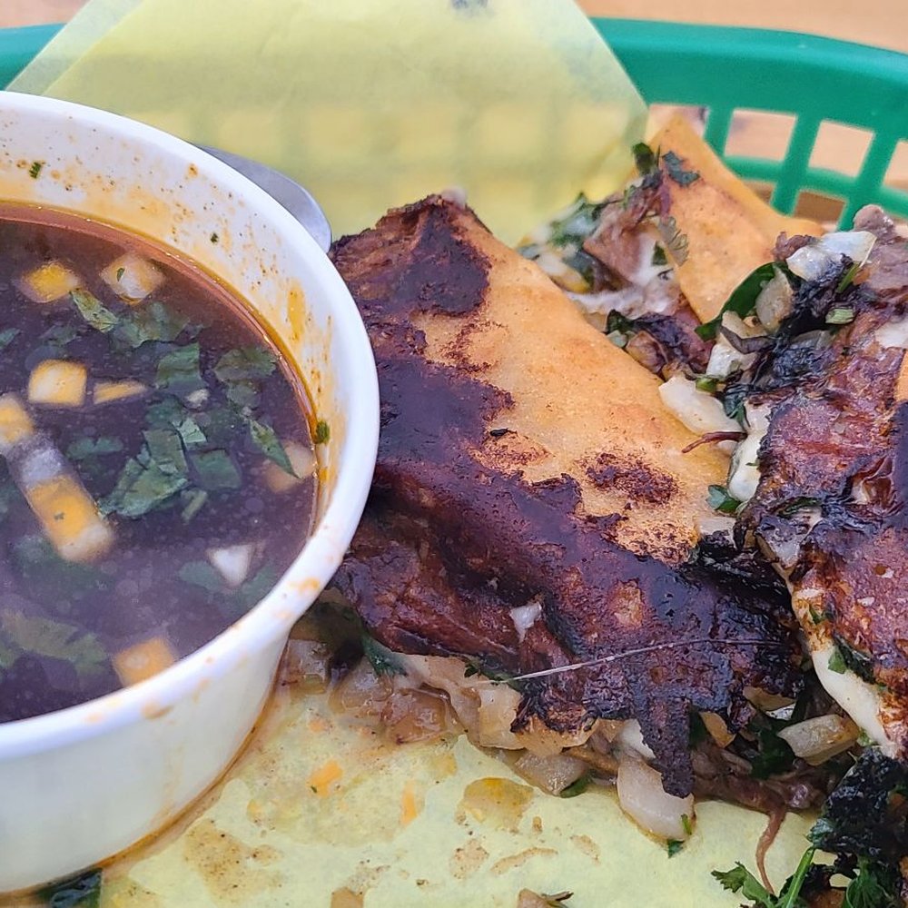 Papi Chulo's - Birria des res tacos - Tacos Near Me - Portland, Oregon