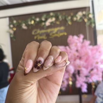 Champagne Nails - Nail Salons Near Me - Fairfax, Virginia