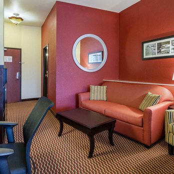 Comfort Suites - Hotels Near Me - Leesville, Louisiana