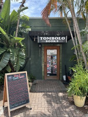 Tombolo Books by null