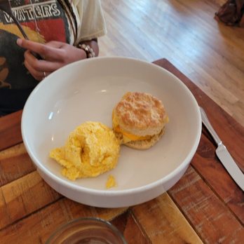 Elvie’s - Breakfast sandwich with grits - Breakfast & Brunch Near Me - Jackson, Mississippi Elvie’s - Breakfast sandwich with grits - Breakfast & Brunch Near Me - Jackson, Mississippi