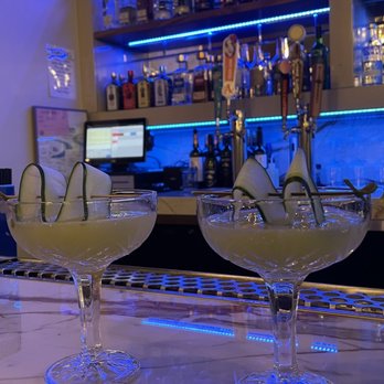 Craftz Lounge - Cocktail Bars Near Me - Riverside, California
