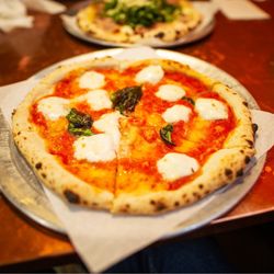 Fiamma Pizza Company - Margherita