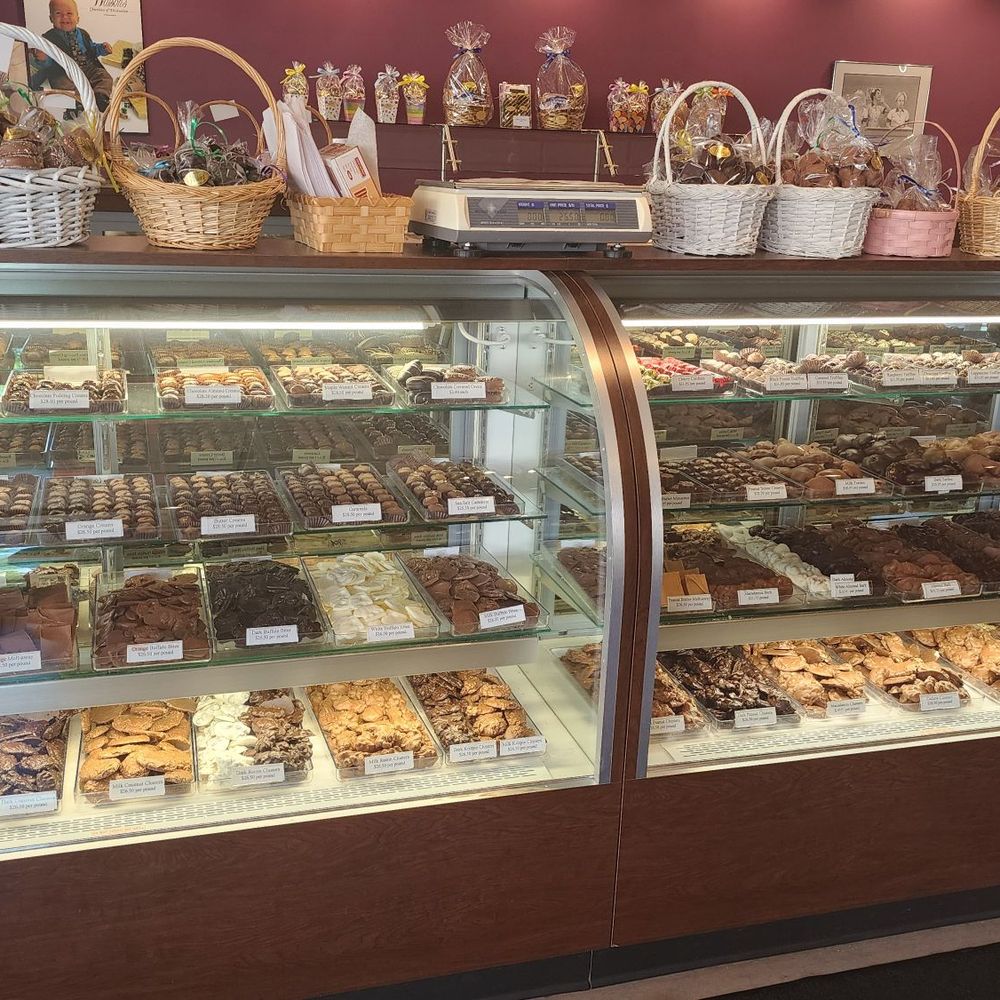 Watson's Chocolates - Chocolate cases - Chocolatiers & Shops Near Me - Buffalo, New York Watson's Chocolates - Chocolate cases - Chocolatiers & Shops Near Me - Buffalo, New York