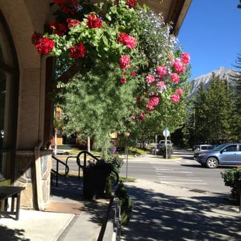 Communitea Cafe - Great outdoor ambiance - Gluten-Free Near Me - Canmore, Alberta