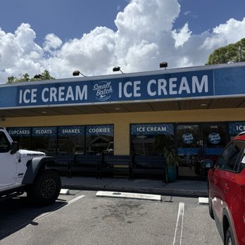Small Batch Creamery - Dessert! - Ice Cream & Frozen Yogurt Near Me - St. Petersburg, Florida Small Batch Creamery - Dessert! - Ice Cream & Frozen Yogurt Near Me - St. Petersburg, Florida