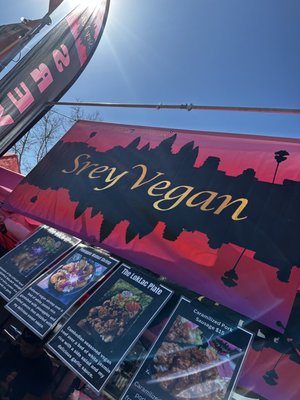 SREYVEGAN by null