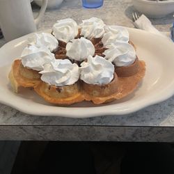 Nicollet Cafe