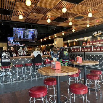 Small Cheval- Wrigleyville - Inside - Burgers Near Me - Chicago, Illinois