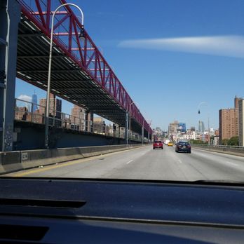 Williamsburg Bridge - Landmarks & Historical Buildings Near Me
