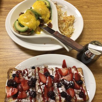 Jerry's Cafe - Breakfast & Brunch Near Me - Rockford, Illinois