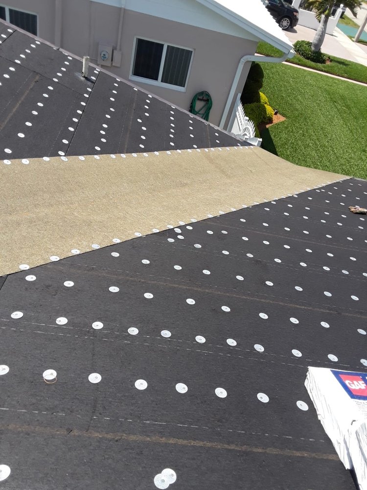 Slide of Acebo Roofing