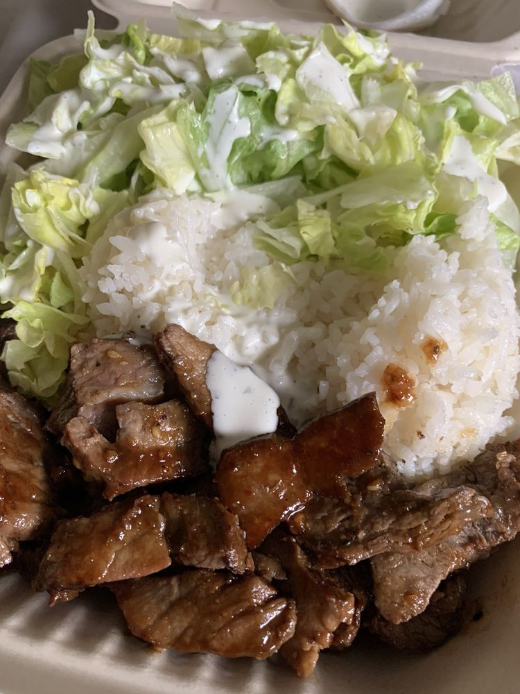 Blazin Steaks Maui Logo