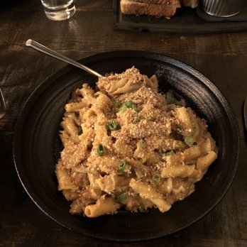 Barrels & Boards - Mac & Cheese with beef brisket - New American Near Me - Raynham, Massachusetts