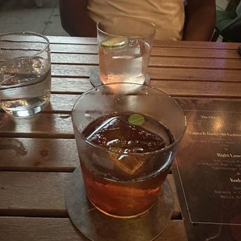 Mother Cocktail Bar - Bobby burn in manhattan and Skyline - Cocktail Bars Near Me - Toronto, Ontario Mother Cocktail Bar - Bobby burn in manhattan and Skyline - Cocktail Bars Near Me - Toronto, Ontario