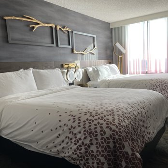 Renaissance Chicago North Shore Hotel - My room with the two queen beds - Hotels Near Me - Northbrook, Illinois