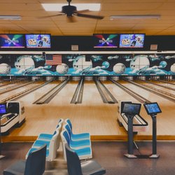 Pla Mor Lanes - Bowling
