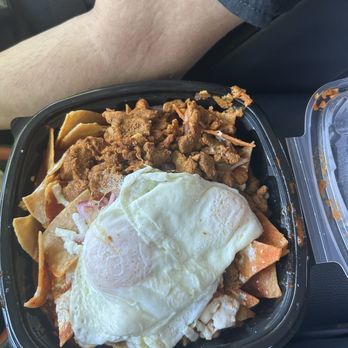 Al Pan Caliente - Chilaquiles rojos al pastor - Desserts Near Me - Lawrenceville, Georgia